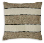 Rueford - Pillow